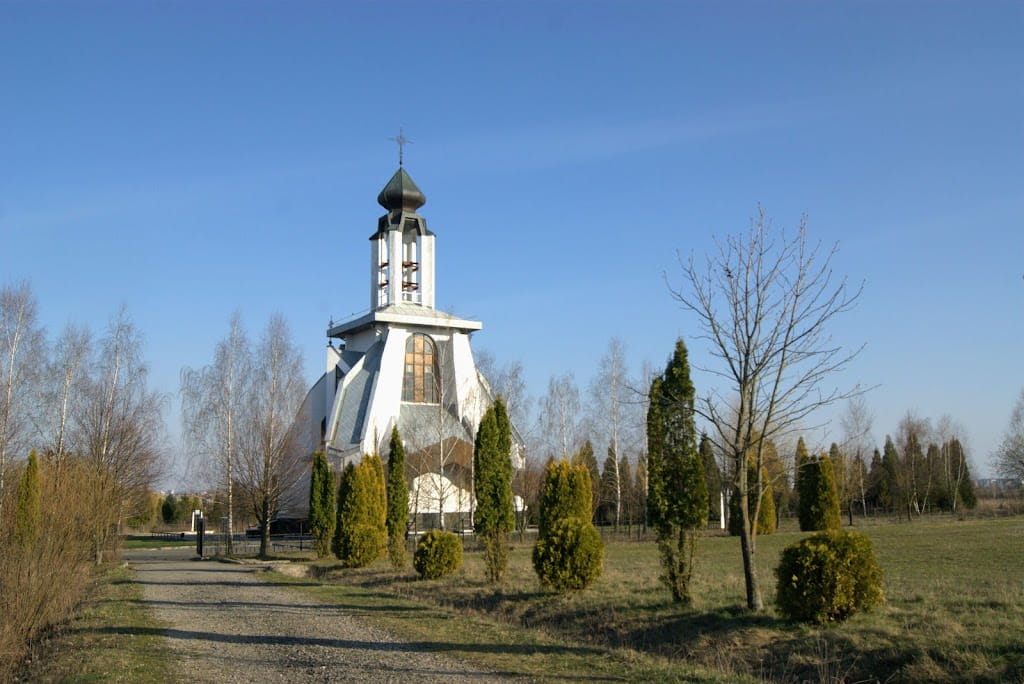 Меморіальний комплекс «Дем’янів лаз» поблизу Івано-Франківська