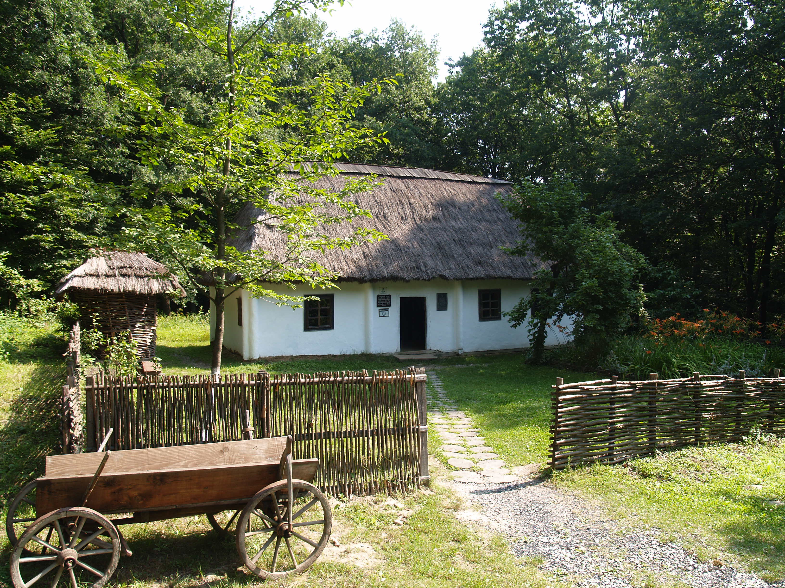 Музей народної архітектури та побуту Прикарпаття 