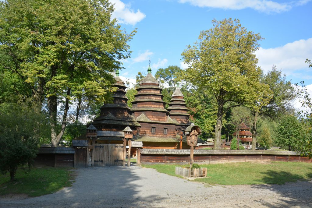 Шевченківський гай - музеї Львова