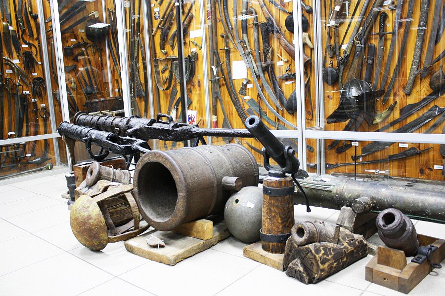 Музей історії зброї - музей Запоріжжя